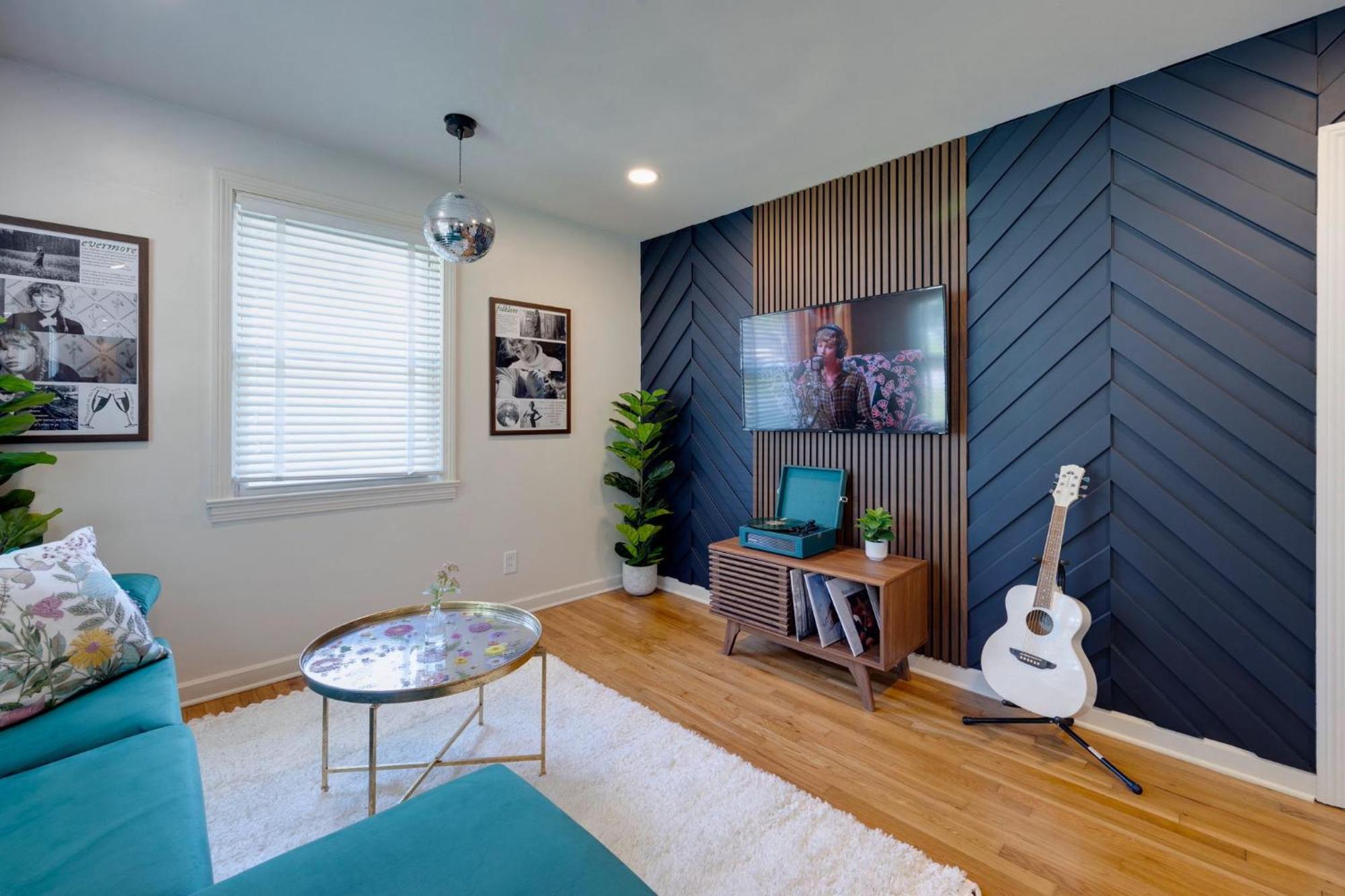 Taylor Swift Eras Inspired Home-10 Min To Broadway Нэшвилл Экстерьер фото